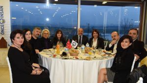 AVCILAR'DA TIP BAYRAMI ÇOŞKUSU 