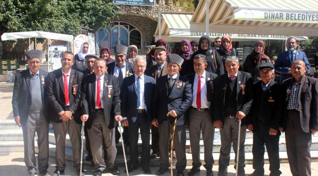 Başkan Acar Gazi ve Şehit Ailelerini Ağırladı