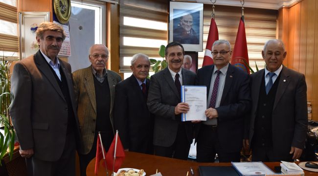 BAŞKAN ATAÇ'TAN EMEKLİLER DERNEĞİ'NE ZİYARET