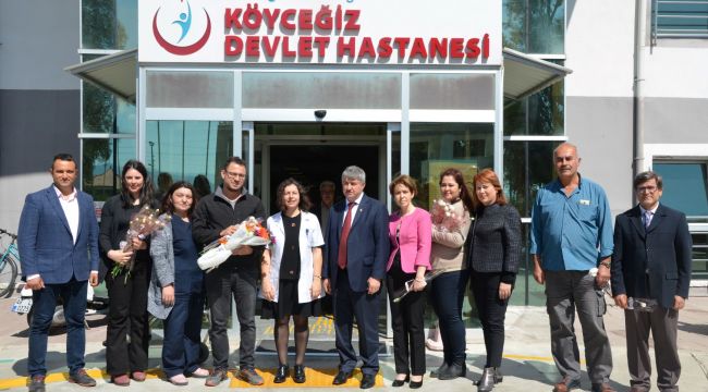 BAŞKAN CEYLAN KÖYCEĞİZ DE SAĞLIK ÇALIŞANLARININ TIP BAYRAMINI KUTLADI.