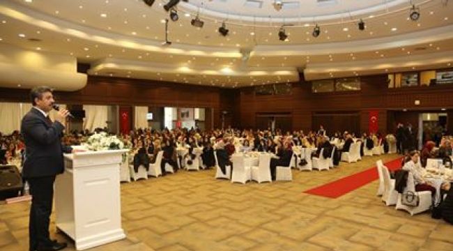 BAŞKAN KARADENİZ'DEN KADINLARA ÖZEL KAHVALTI