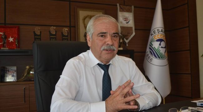 BAŞKAN ÖZCAN TIP BAYRAMI'NI KUTLADI