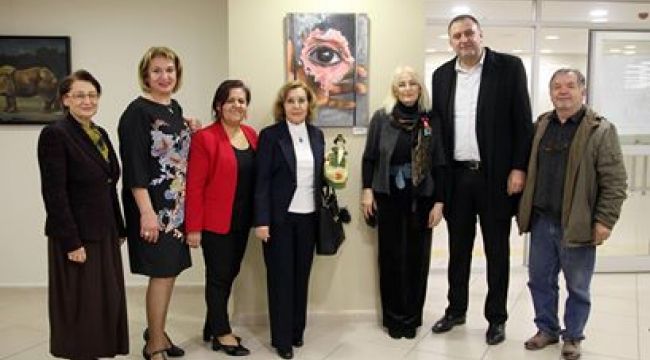 "BİR KADIN HİKÂYESİ-KARŞI PENCERE" ADLI SERGİ KARTAL'DA ZİYARETE AÇILDI