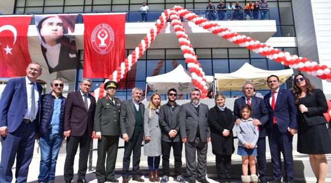 Bornova'da 18 Mart'a özel açılış