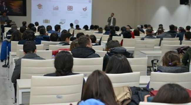 BulUşak Eğitimleri Gençlere Yol Gösteriyor