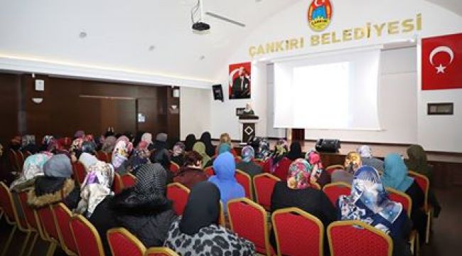 Çankırı Belediyesi'nden "Kodlanıyoruz!" Semineri 