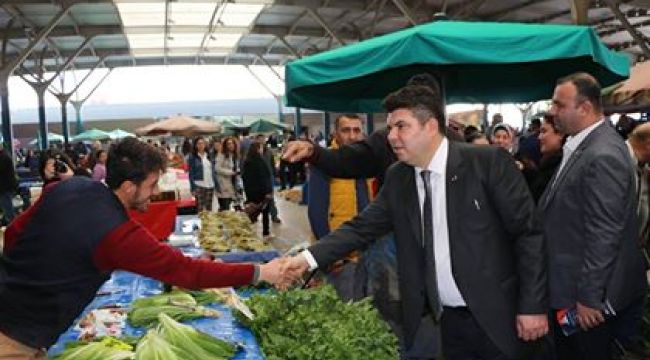 CHP'li Kılıç esnaf turunda: "AKP'li siyasetçiler pazara adım atamıyor" 