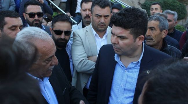 CHP'li Kılıç'tan pazarcı protestosuna çözüm sözü: Halkın tarafındayım