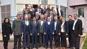 CUMHUR İTTİFAKI, KAMYONCULAR KOOPERATİFİ'Nİ ZİYARET ETTİ 