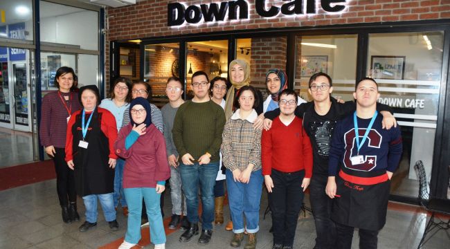 DOWN SENDROMLULARA CHECKUP