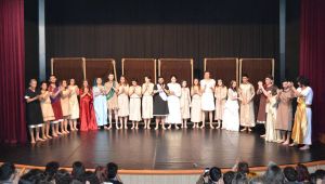 Ege Üniversitesi'nde Tiyatro Rüzgârı