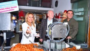 Enç'ten sevgi rekoru  