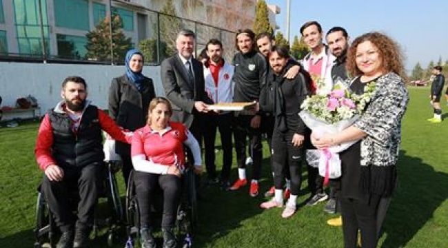 Engelliler Meclisi'nden Denizlispor'a ziyareti