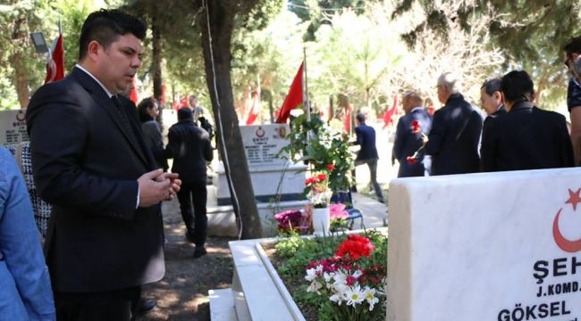 ERHAN KILIÇ 18 MART ÇANAKKALE ANISINA ŞEHİTLERİ ZİYARET ETTİ