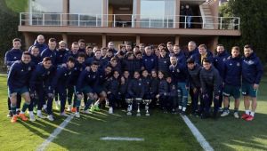 Fenerbahçe'nin genç oyuncularına sürpriz