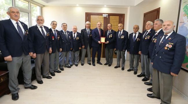 GAZİLERDEN, BAŞKAN GÜRLESİN'E TEŞEKKÜR ZİYARETİ