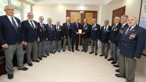 GAZİLERDEN, BAŞKAN GÜRLESİN'E TEŞEKKÜR ZİYARETİ