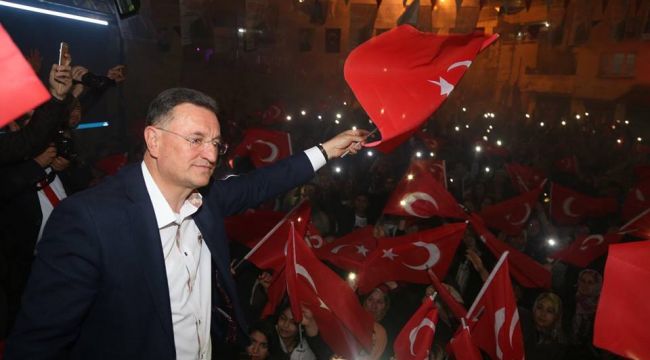 HATAY'IN BAŞKANINA ANTAKYA'DAN TAM DESTEK