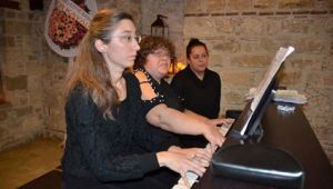 İBRAMAKİ'DE "DÖRT EL PİYANO" DİNLETİSİ