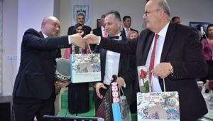 İZNİK BELEDİYESİ TSM KOROSU KADINLAR İÇİN SÖYLEDİ