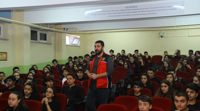  KARTAL BELEDİYESİOKULLARDA AFET BİLİNCİ EĞİTİMLERİNE DEVAM EDİYOR