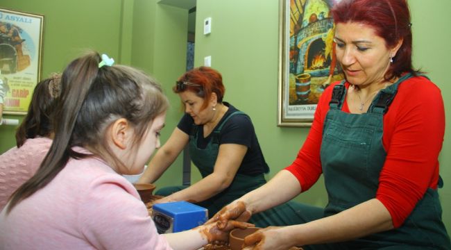 Kartal'da Çocuklar için Çömlek ve Masal Atölyelerinde Doyasıya Eğlence 