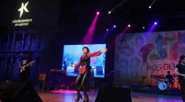 KÜÇÜKÇEKMECE'DE GENÇLİK FESTİVALİ