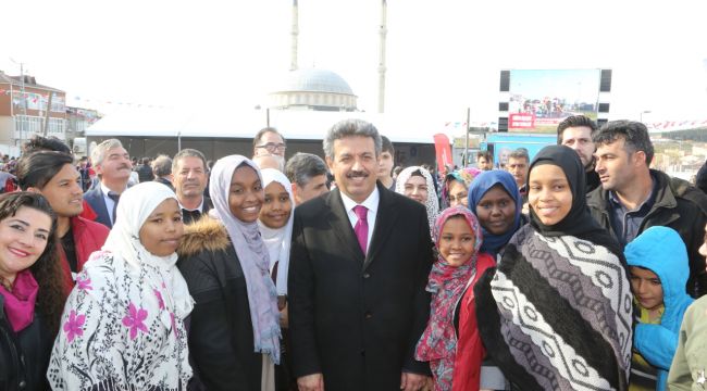 KÜÇÜKÇEKMECELİLER ÇİĞ KÖFTE FESTİVALİNDE BULUŞTU