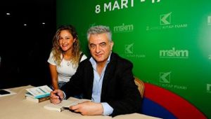 Kürşat Başar Kepez Kitap Fuarı'nda  