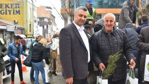 MALKARA BELEDİYESİ ORMANCILIK HAFTASI KAPSAMINDA FİDAN DAĞITIMI GERÇEKLEŞTİRDİ