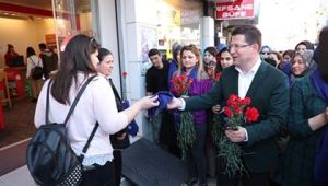 MERKEZEFENDİLİ KADINLAR KARANFİLLE YÜRÜDÜ 