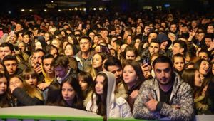 MERVE ÖZBEY ESKİŞEHİR'İ ISITTI