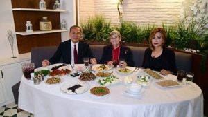   'Patlıcanı yazın yiyin, kışın eve sokmayın'