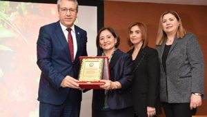 Prof. Dr. Fatma Zekiye Aşkar,   emekliliğe uğurlandı