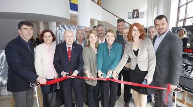 Srebrenitsa Soykırımını konu alan sergi Urla'da açıldı