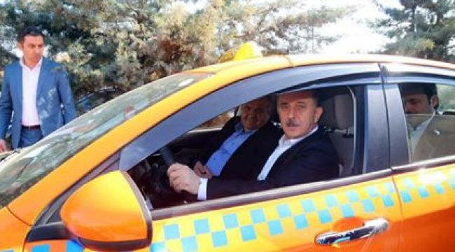 Taksiciler Türkiye'nin En'lerini seçiyor