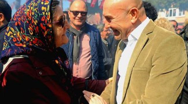 Tunç Soyer seçim kampanyası kapsamında bugün Bergama'daydı