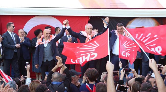 "TÜRKİYE, İZMİR'E BENZEDİĞİ ZAMAN MUTLU OLACAK"