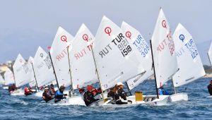 Yıldızlar Çeşme'de yarışıyor