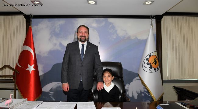 23 NİSAN'DA ÇİĞLİ ECEM'E EMANET