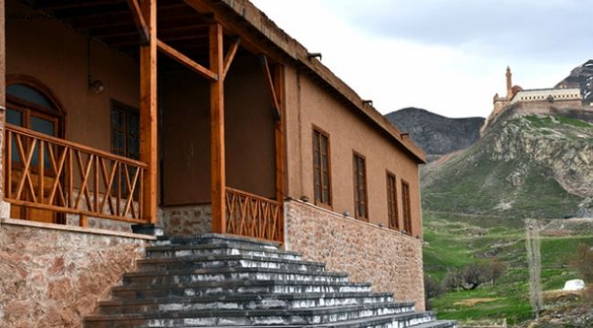 Ağrı'da alternatif turizm rotası "Tarihi Hükümet Konağı"