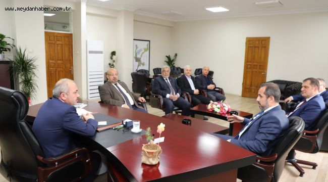 AK Parti Teşkilatından Başkan Esen'e "Hayırlı Olsun" Ziyareti  