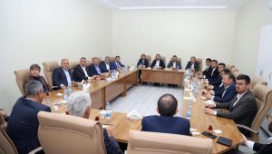 AK PARTİLİ BELEDİYE BAŞKANLARI İSTİŞARE TOPLANTISINDA BİR ARAYA GELDİ