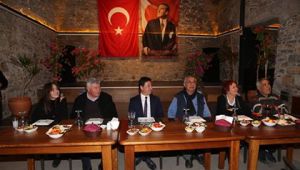 Başkan Aras basın mensuplarıyla bir araya geldi