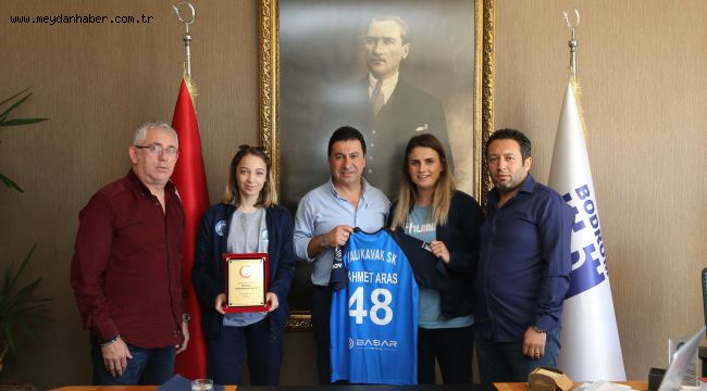 BAŞKAN ARAS HALK İLE GÖRÜŞMELERİNE DEVAM ETTİ