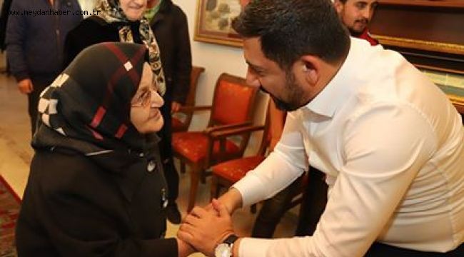 Başkan Arı Vatandaşlarla Gönül Köprüsü Kuruyor