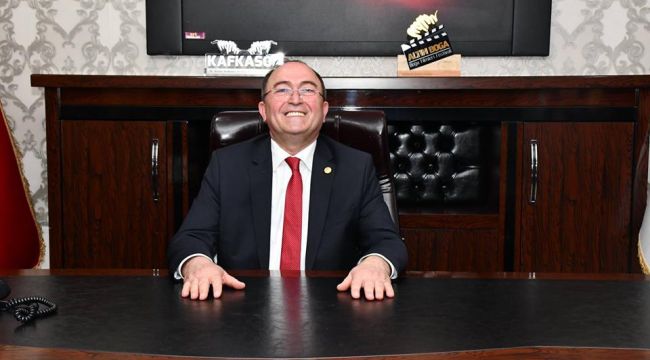 BAŞKAN ELÇİN AVUKATLAR GÜNÜNÜ KUTLADI