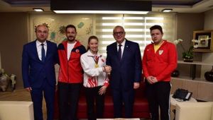 Başkan Ergün Şampiyonu Kutladı 