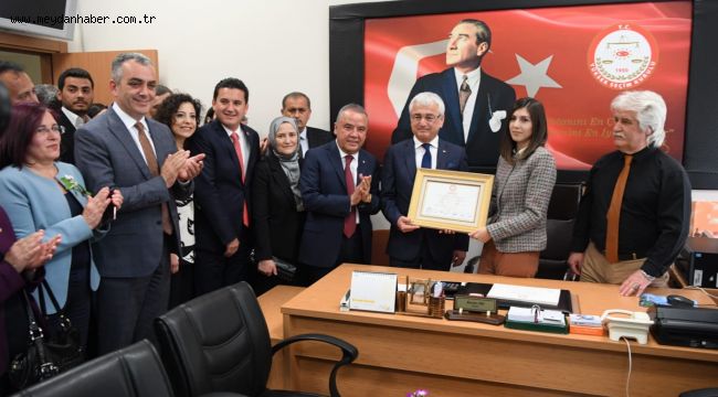 Başkan Esen'den Kumluca ve Finike'ye hayırlı olsun ziyareti 