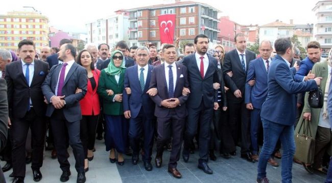 BAŞKAN IŞIK HEMŞEHRİLERİ İLE BİR ARAYA GELMEYE DEVAM EDİYOR